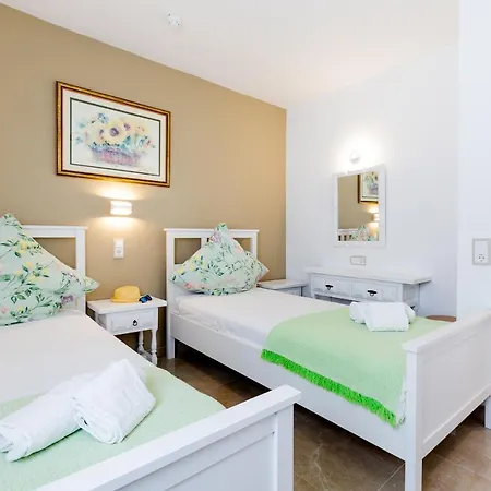 Floritas 23 Terrace And Swimming Pool Apartment *
