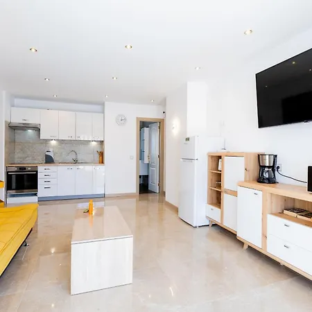 شقة Floritas 23 Terrace And Swimming Pool