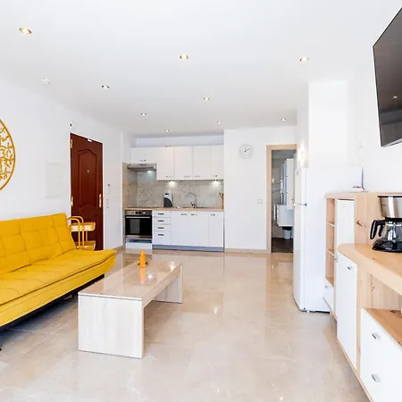 Floritas 23 Terrace And Swimming Pool Апартаменты Плая-де-лас-Америкас